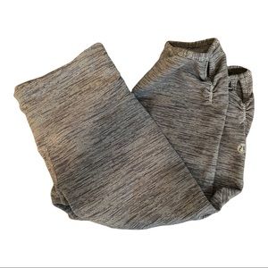 Lululemon key hole crop pant